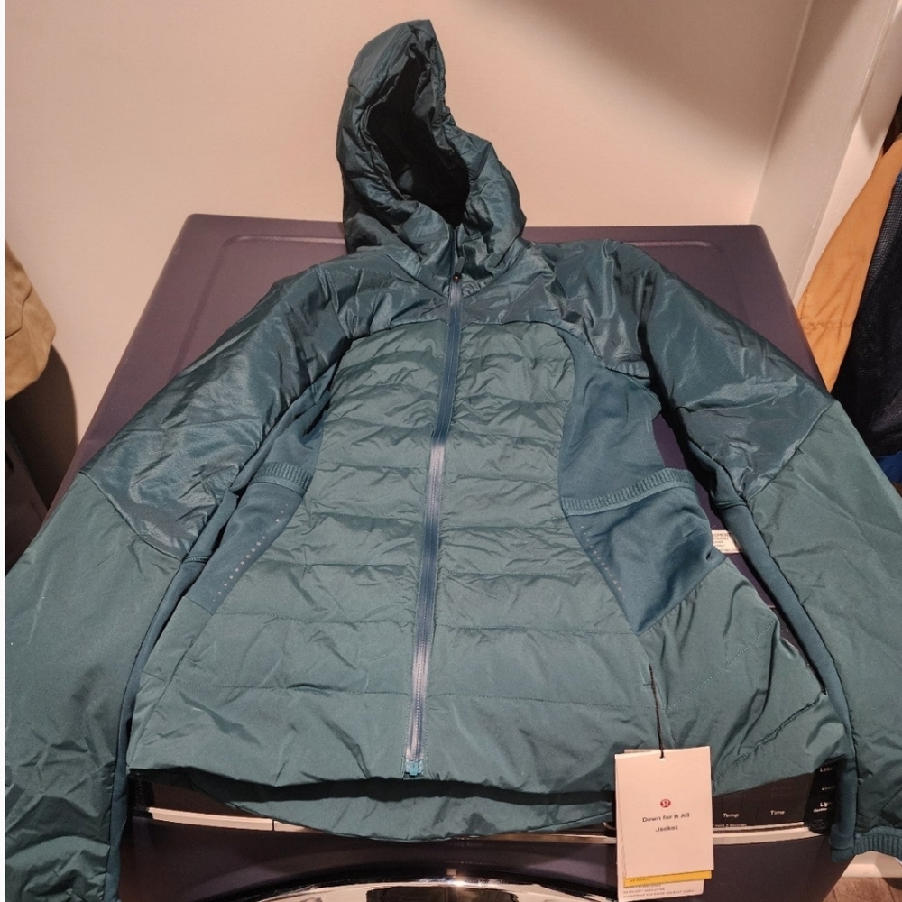 Lululemon down for it all jacket